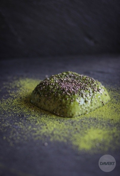 Green Panacotta mit Chia & Matcha