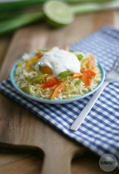 Gemüse-Curry mit Limetten-Dip