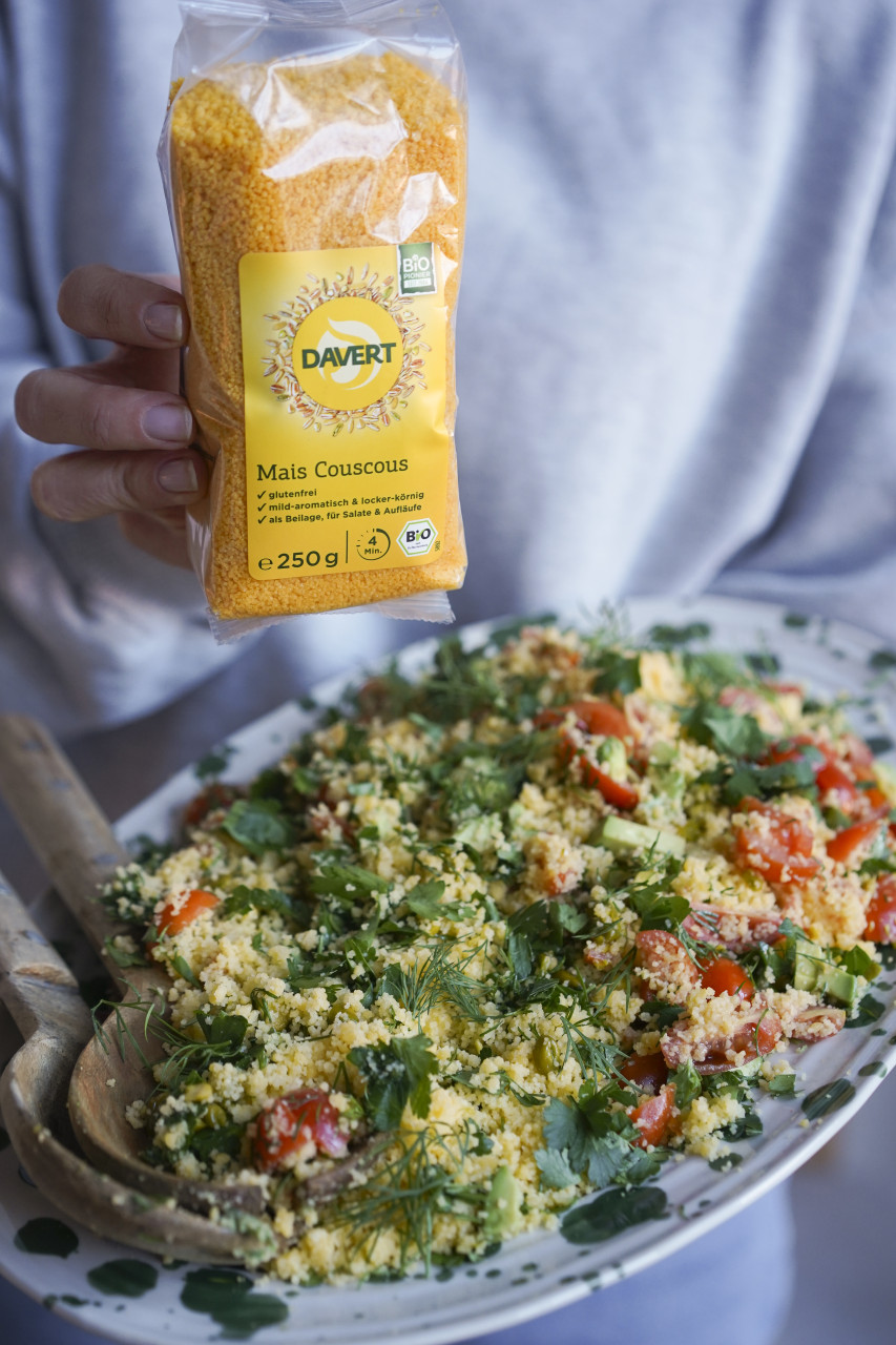 Glutenfreier Mais Couscous Salat